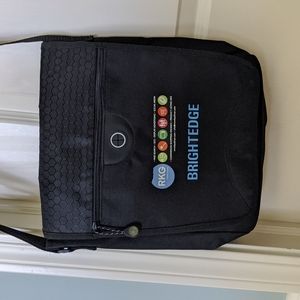 Black messenger travel tote